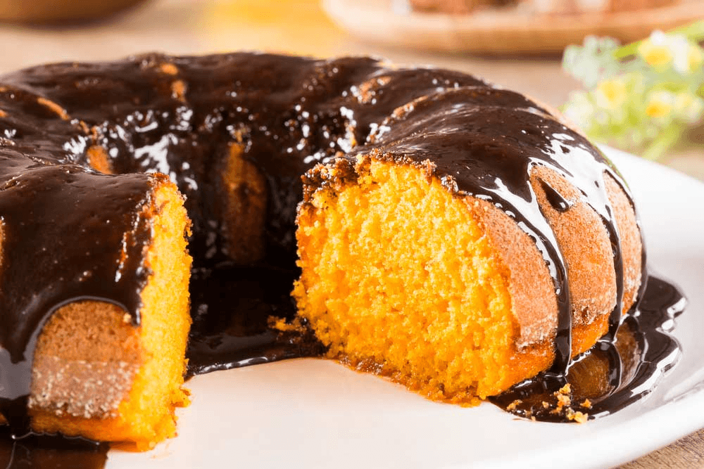TORTA DE ZANAHORIA CON COBERTURA CREMOSA
